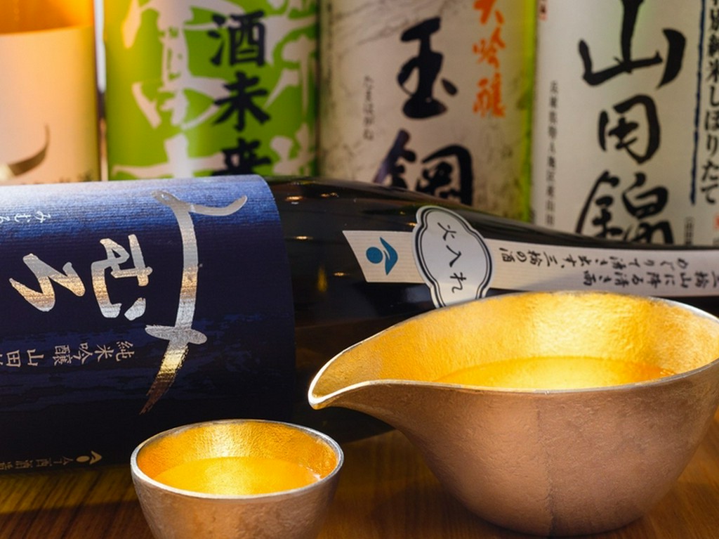 料理のお供に。日本酒や焼酎が充実の品揃え