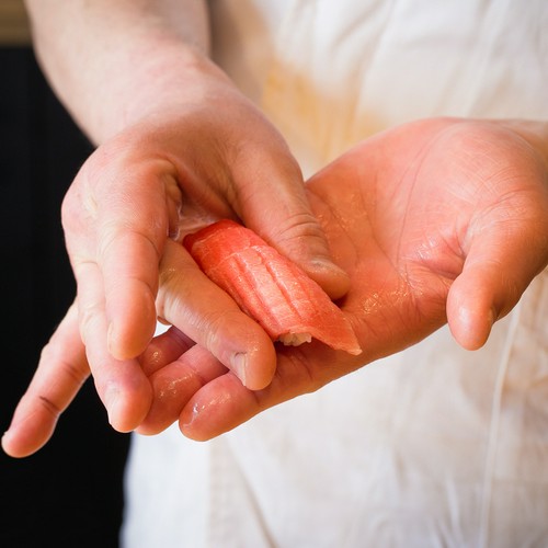 一つひとつ、丁寧な手仕事