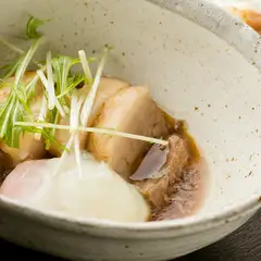 煮込みで脂が落ちさっぱり 、とろとろ柔らかな『米の娘豚の角煮』