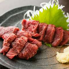 やっぱりはずせない、新庄名物『馬刺し』