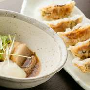 『米の娘豚の角煮』はもちろん、餃子も「米の娘豚」を使用。豚肉の旨みを存分に堪能できます。