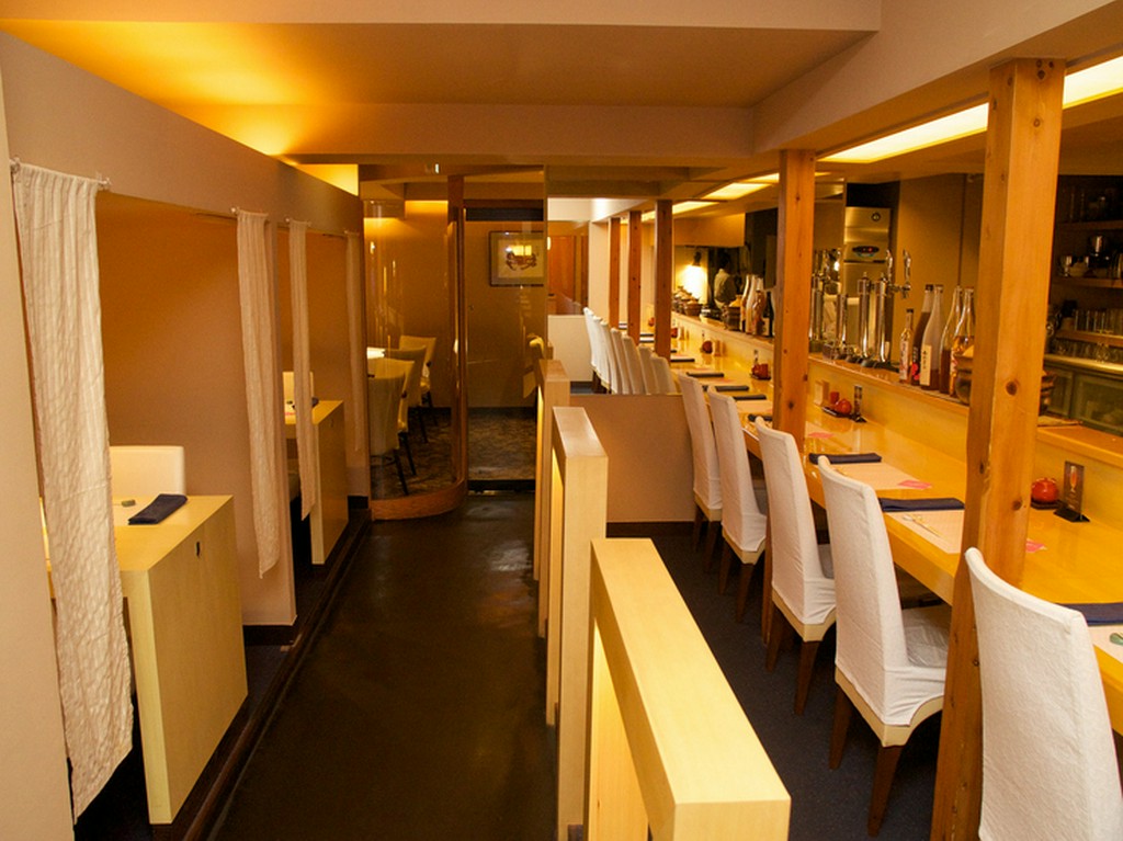 大切なパートナーとの二人だけの記念日やお互いの誕生日に