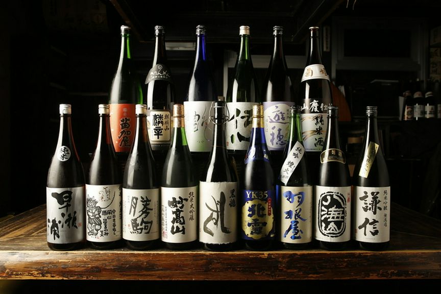 北陸・新潟の日本酒は常時70種以上！　圧倒的な品揃え！