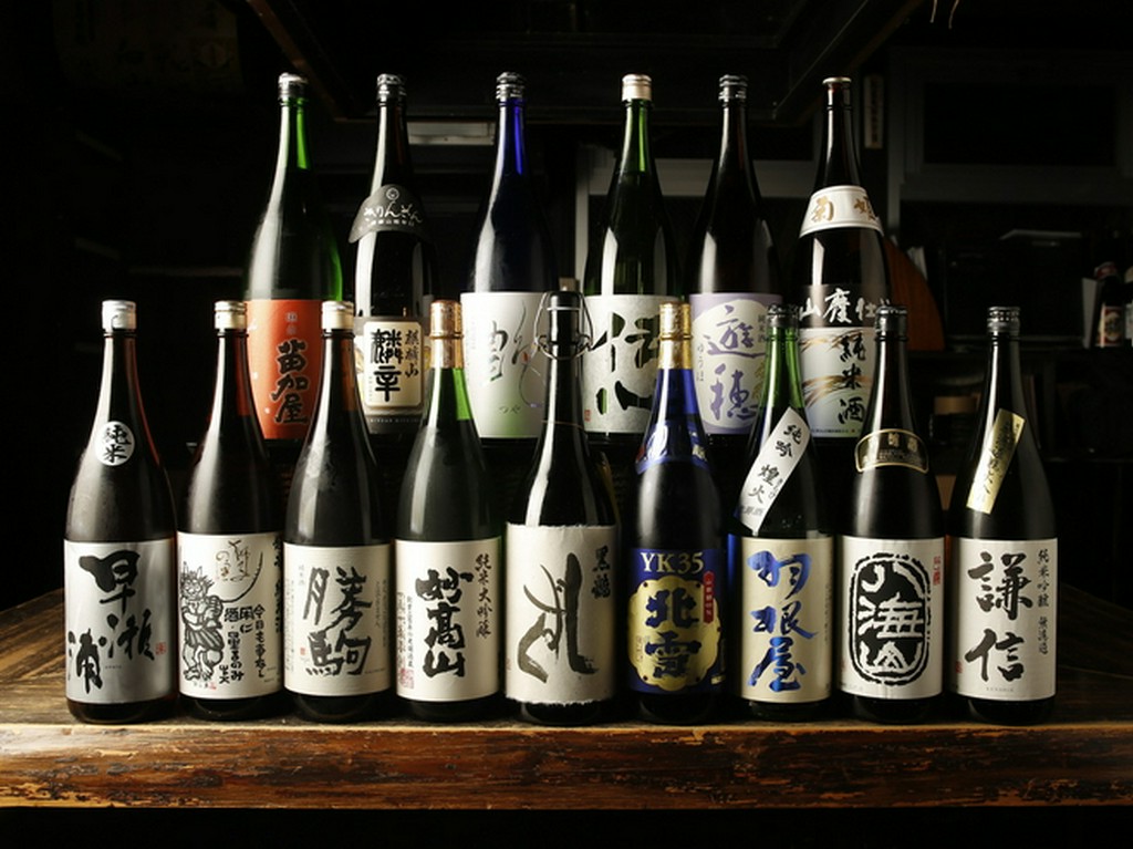 北陸・新潟の日本酒は常時70種以上！　圧倒的な品揃え！
