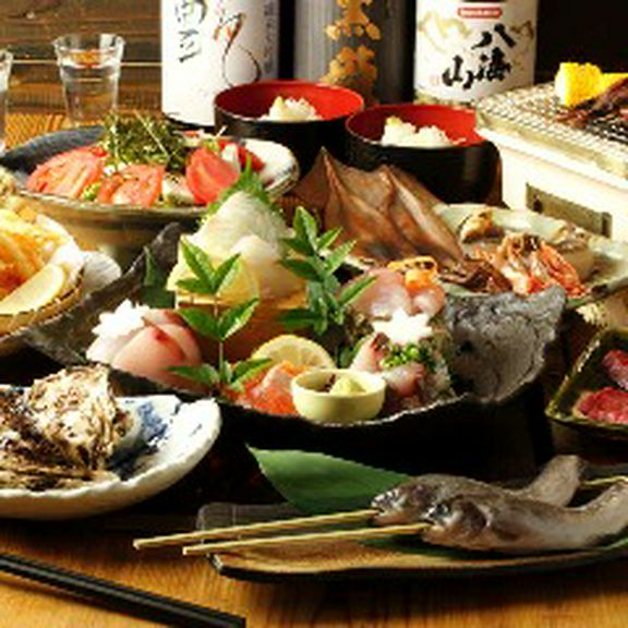 コース料理3500円〜ご用意！多彩な宴会プランでおもてなし！