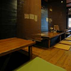 2Fに個室・半個室完備