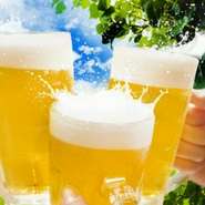 飲み放題のみのプランです。
別途お料理をご注文くださいませ。