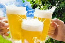 飲み放題のみのプランです。
別途お料理をご注文くださいませ。