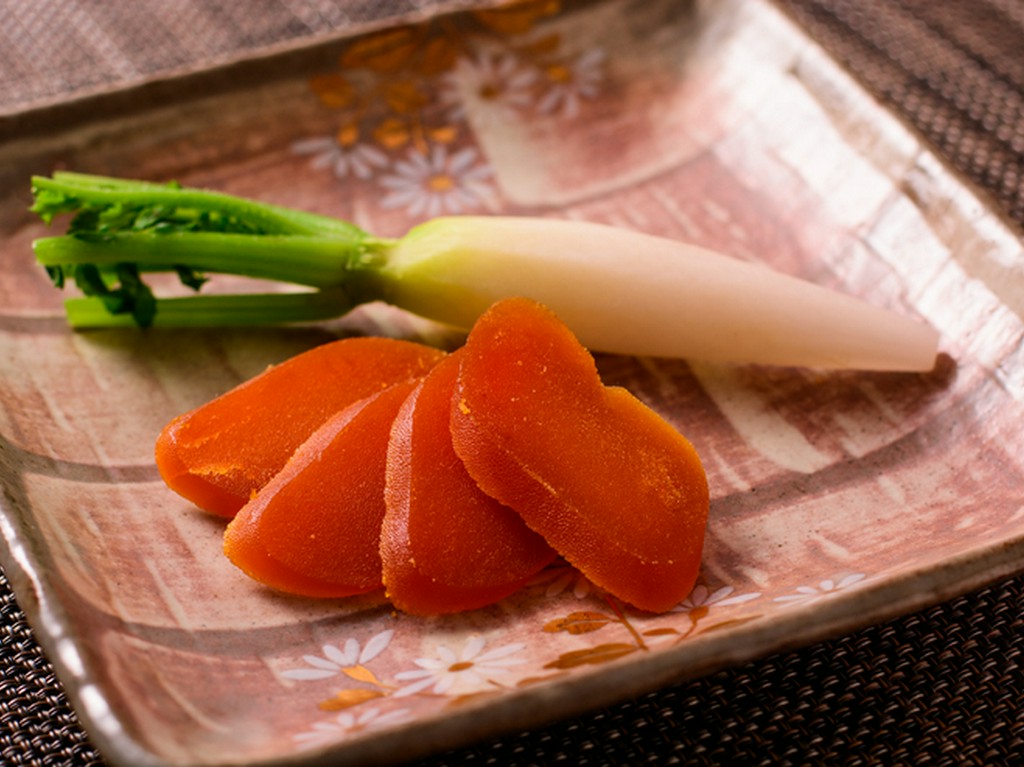 程よい塩加減で、お酒が進む逸品『自家製唐墨と大根』