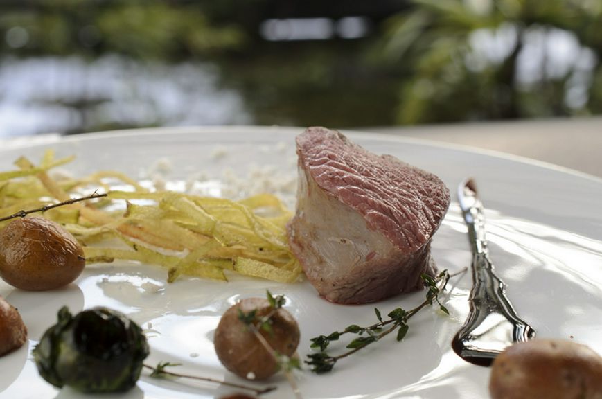 仔牛肉／ジャガイモ