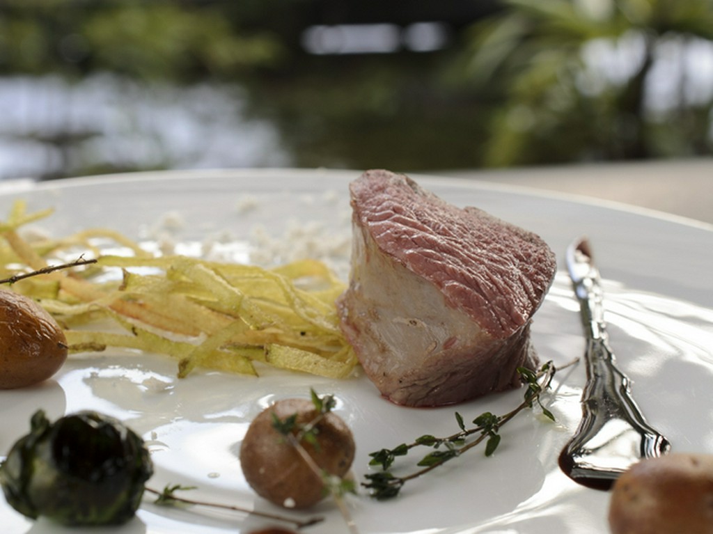 仔牛肉／ジャガイモ