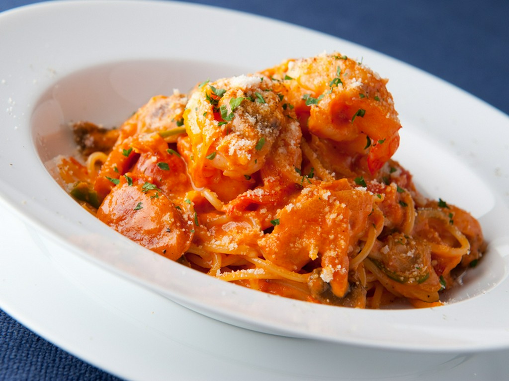 具だくさんのナポリタンをアレンジした『ナポリ風スパゲッティILBrioスタイル』