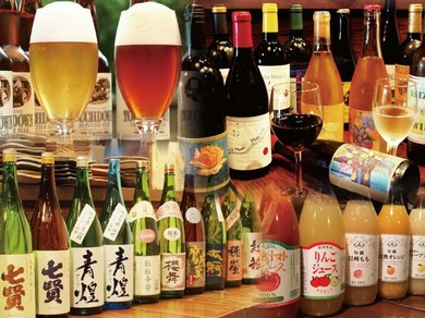 山梨の名産ワインは常時約50種類を揃えております