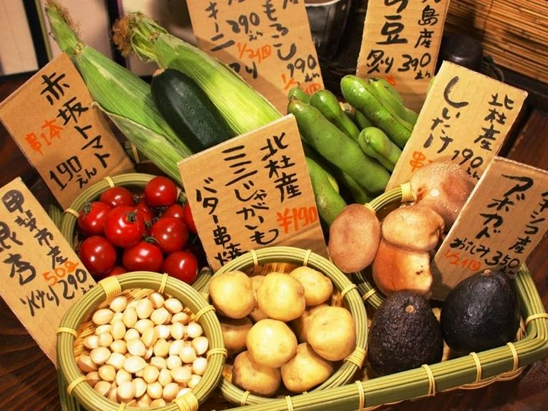 体に優しい、県産の季節の無農薬野菜を使用しております
