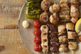 山梨の極上素材を厳選した『地産地“笑”の極上串焼き10本セット』