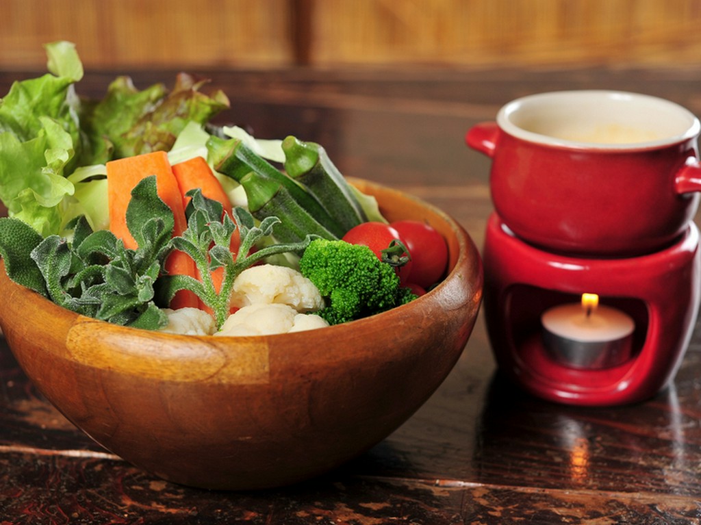 ～72時間熟成ベジソース～地産地“笑”のバーニャカウダ