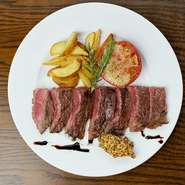 柔らかい赤身肉で味に深みがあります。