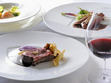 本場フランスで感じた、クラシカルな料理を今も大切に