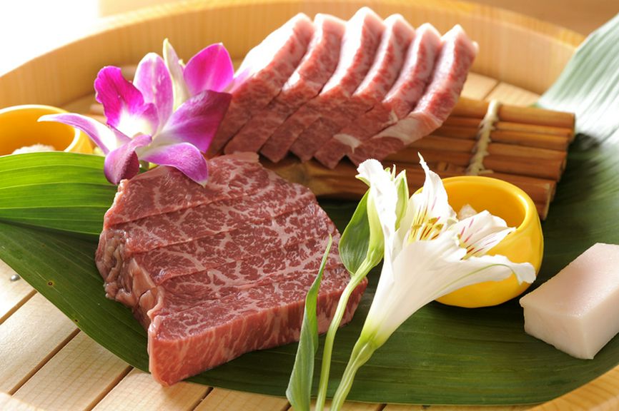 さっと炙るだけで味わってほしい、極上の肉