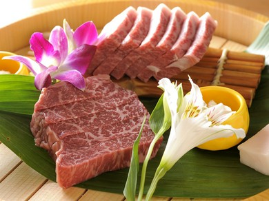 さっと炙るだけで味わってほしい、極上の肉