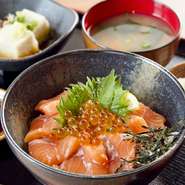 海鮮丼