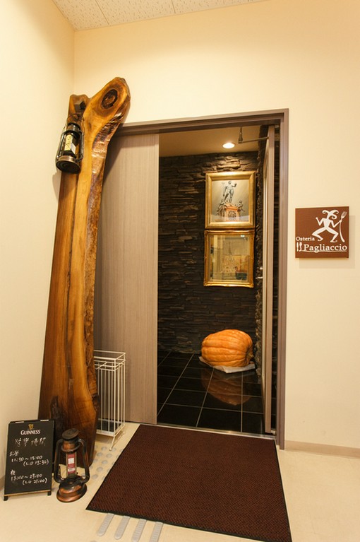 「金山」駅からほど近い、隠れ家的なイタリアンリストランテ