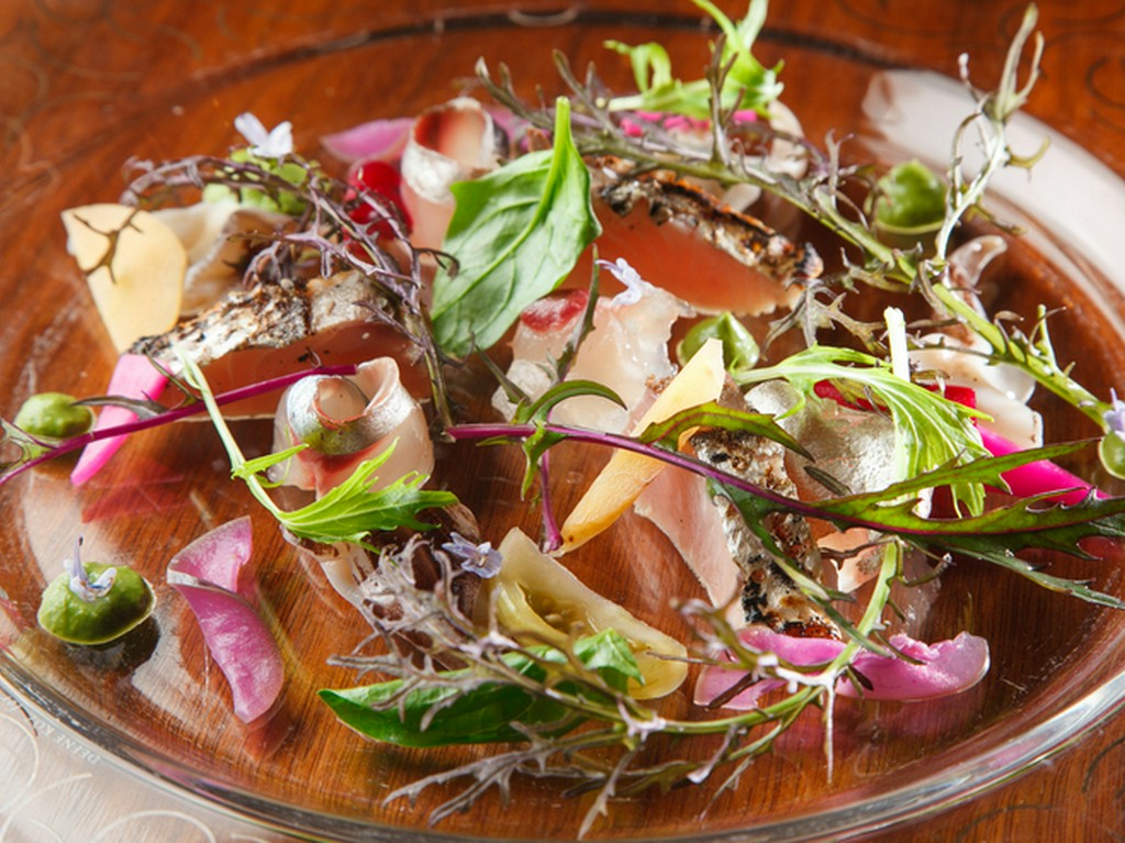 新鮮な野菜と魚が織り成す絶妙のハーモニー『カルパッチョ』