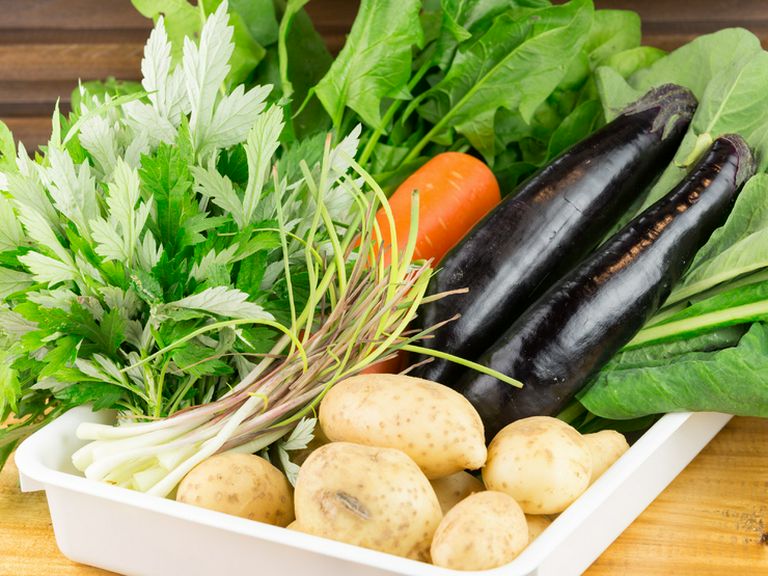 無農薬で育てる、香り豊かな沖縄野菜も豊富に
