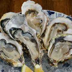 こだわりの地元食材と、旬の素材を生かしたメニュー