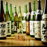 四季の旬の食材、時期に醸した出会いの地酒。春はフレッシュなおりがらみの酒、夏はスッキリと生酒、蔵でひと夏を越えた冷やおろしの秋、冬に出会える新酒の顔ぶれに嬉しい舌鼓の一献