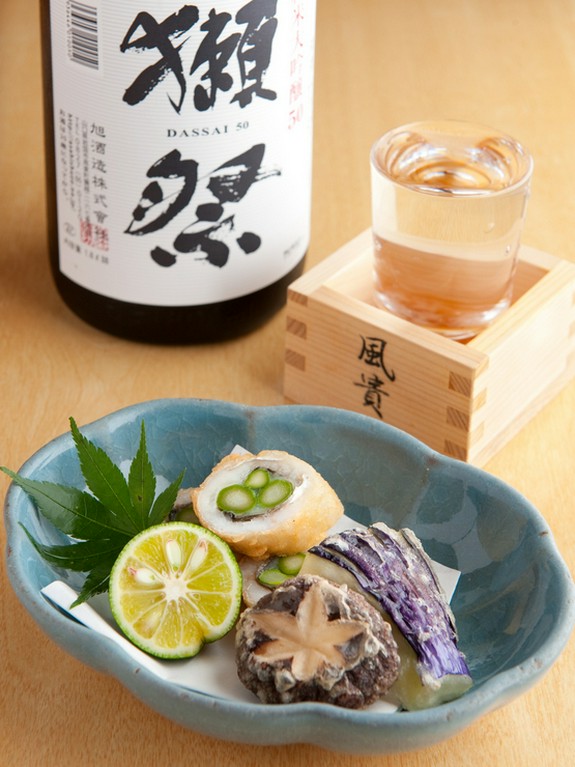 遅れての参加も大丈夫。時間制入れ替えなしで閉店まで飲み放題