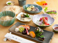 先付 前菜 刺身盛合せ 焼物盛合せ 温肴 進肴
食事 水菓子