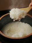 タイミングを見計りながら土鍋で炊きあげる『御飯』