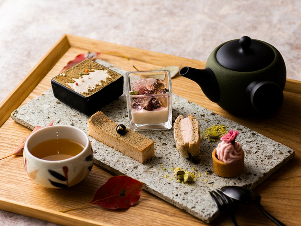 上林春松本店「雁ケ音」 ほうじ茶づくし