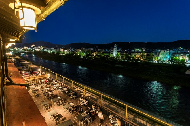 テラス席がある