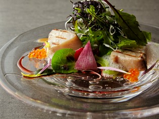 フランス料理に京都らしさや「和の香り」を取り入れています