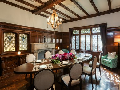 大正時代の厳かな雰囲気を感じられる「貴賓室」