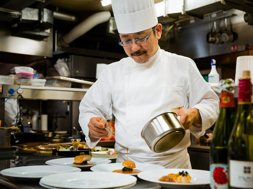 サービススタッフとの連携で、お客様の喜ぶサプライズを