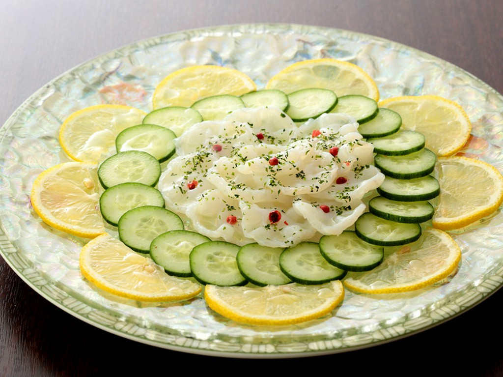 旬の食材を使った「本日のオススメ」メニューが豊富