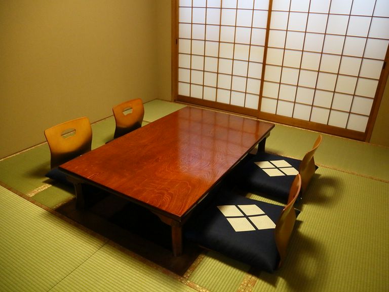 個室で和風デート。恋人と共に、しっとりと流れる甘い時間