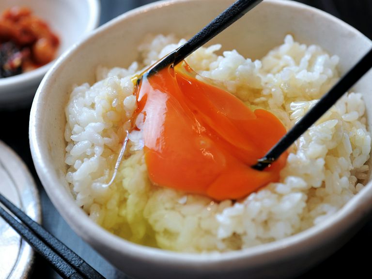 濃厚なたまごの旨味と出汁、ほかほかごはんの極上の組み合せ『たまごかけご飯』
