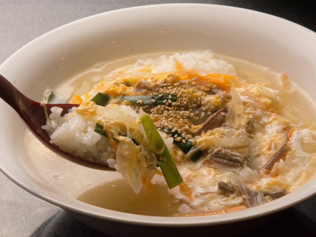 テール肉と野菜の旨みが凝縮された『大クッパ』