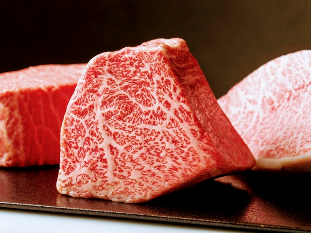 九州の厳選ブランド牛ステーキ