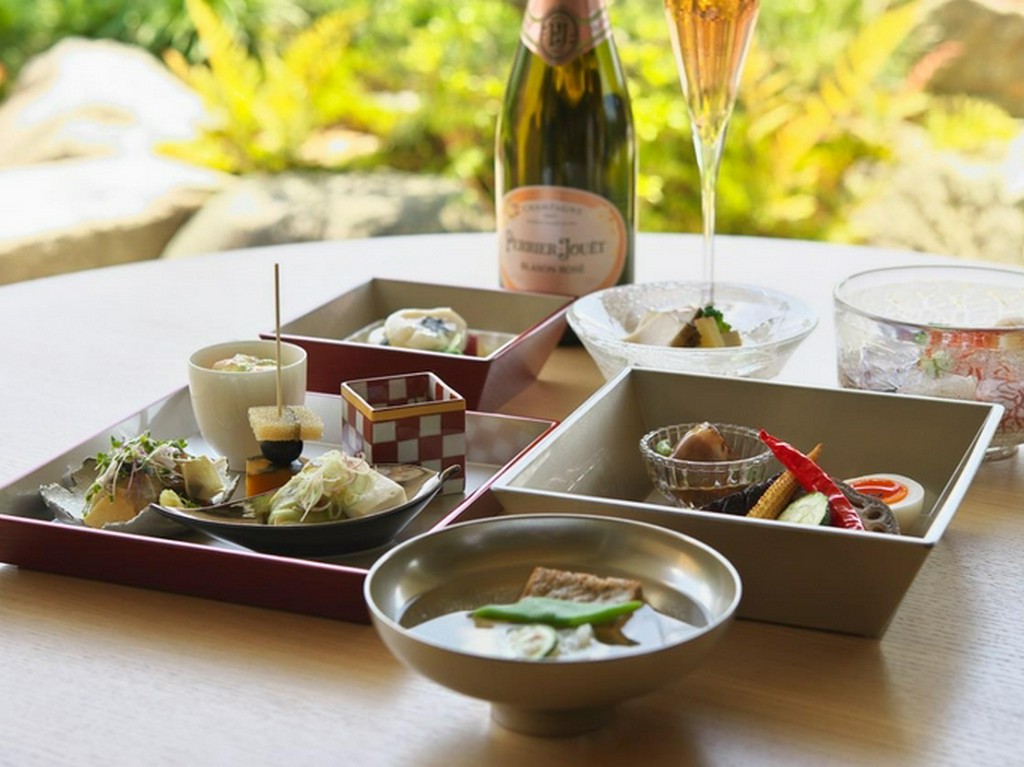 ご家族との大切な時間をちょっとした贅沢なランチとともに過す