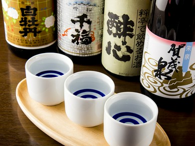 広島の地酒やこだわりのビールなど、幅広いラインナップ