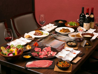 飲み放題つきのコース料理で、大いに盛り上がる歓送迎会