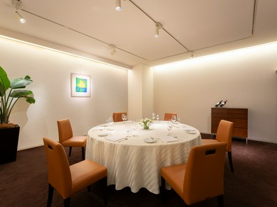 個室で顔合わせや記念日のお祝いを