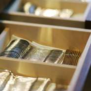 フランスの老舗シルバーカトラリーブランド"クリストフル"を日々のメンテナンスを怠らず長年大切に使用。