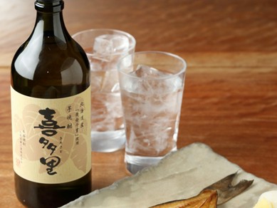 日本酒や焼酎をはじめ、酒はバランスのいい品揃え