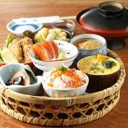 川崎で「北海道」を味わえるここ【札幌銀鱗】では名前の通り「北海道産」のグルメを堪能できます。都心で「ウマいもん市」。そんな感覚で新しい女子会を。